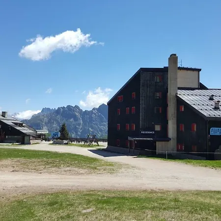 Casa Cucciolo 公寓 *